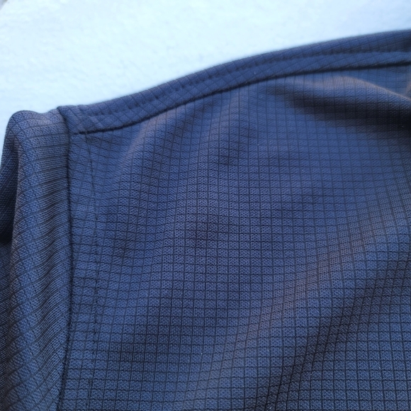 Izod Men's Golf Polo Shirt Textured Black Stretch Cool Dry Size M Medium - Picture 5 of 10